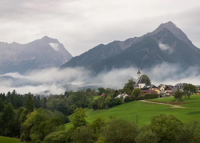 Appartement Hike & Ski-in Ski-out Mountain View For Family & Friends *